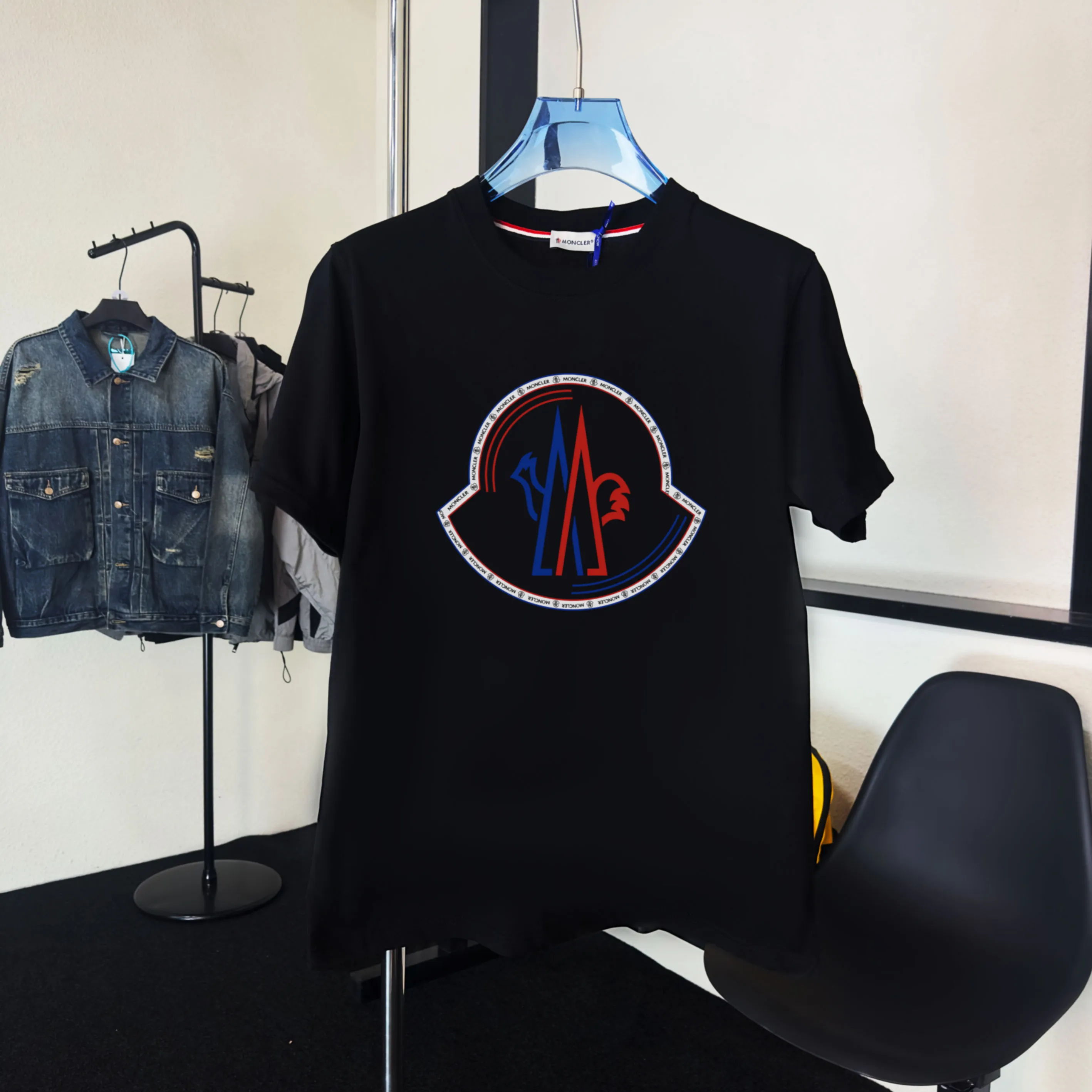 《 ~NFC ~ 》《Moncler~ 》2025New Arrival Quality T , Versatile Quality ！ ‼ 32 250G ‼ ， ， ， ， T 🤪 Sizes：S-M-L-XL-2XL ：Black，White， Same Style